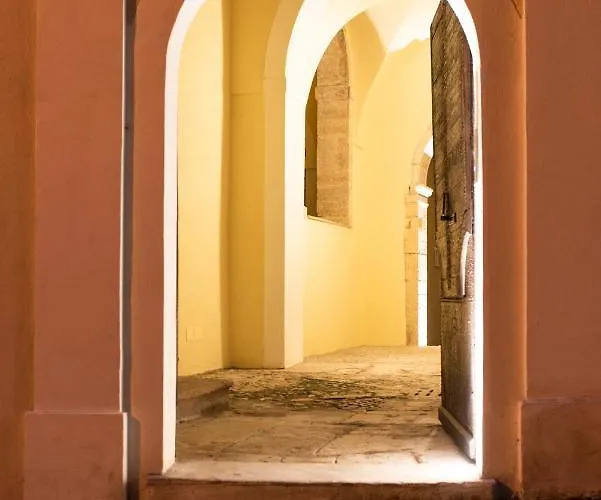 住宿加早餐酒店 Dimora De Matera Luxury